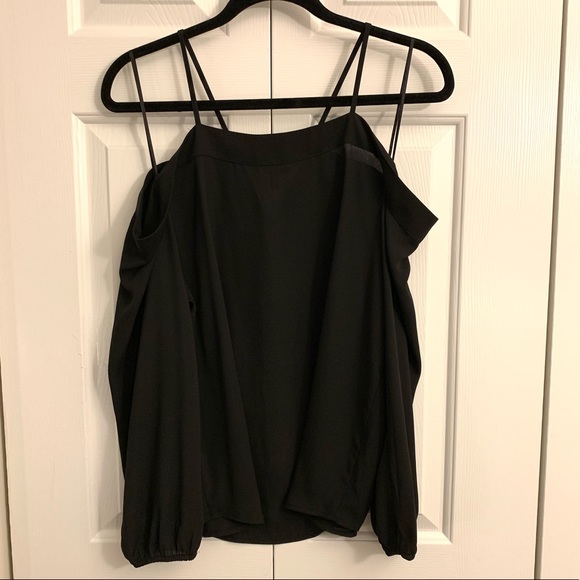 Express Off-the-Shoulder Top - Picture 6 of 7
